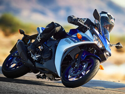 دراجة ياماها YZF-R3 الرياضية 2015